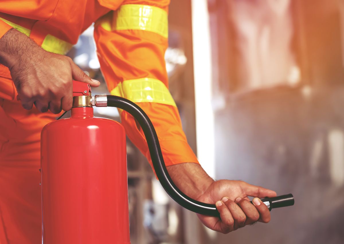 What Is a Fire Extinguisher? A Complete Guide for Homes and Businesses in Lincolnwood IL