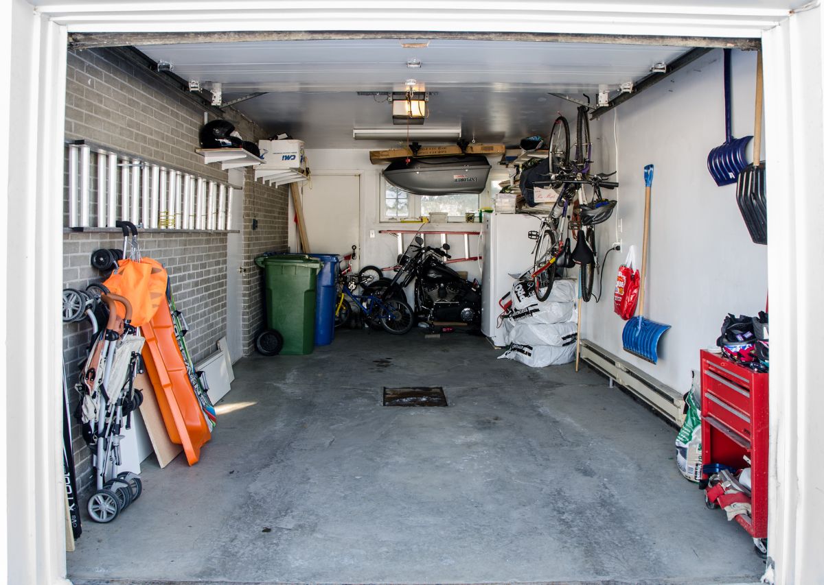 How to Stop Water From Coming Into Garage Floors Permanently